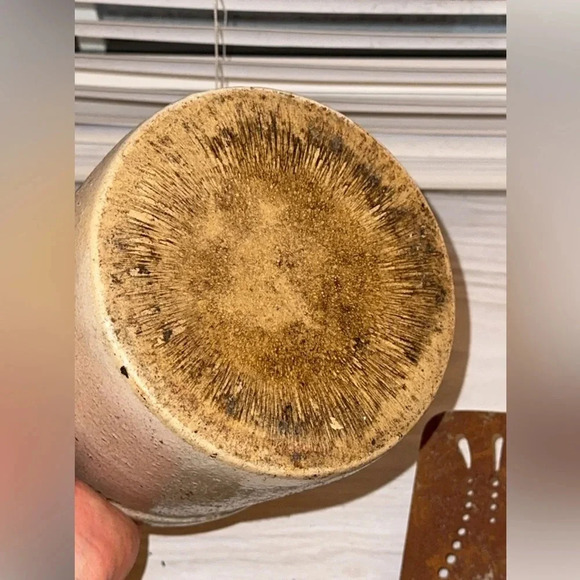 28pc Lrg Lot Vintage/Antique 10lb Kitchen Beaters,Tins,Utensils,Crock Farmhouse - Picture 13 of 17